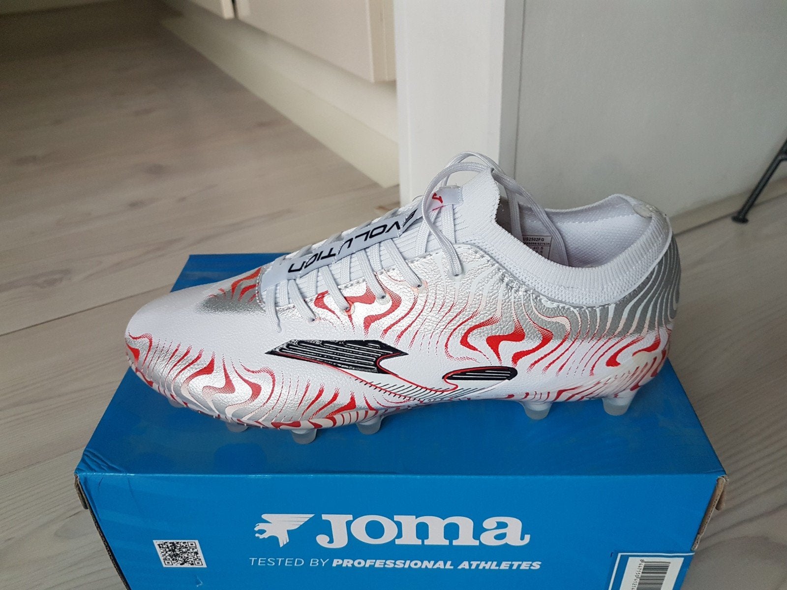 Joma heren voetbalschoenen nieuw in doos, Maat XS of kleiner, Ophalen of Verzenden, Nieuw, Schoenen