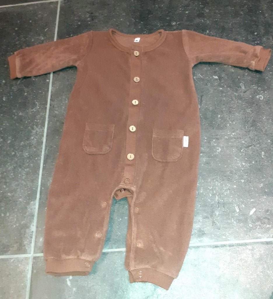 Baby kleding boxpakje bruin teddy Zeeman 62, Kinderen en Baby's, Ophalen of Verzenden, Nieuw, Jongetje of Meisje, Pakje