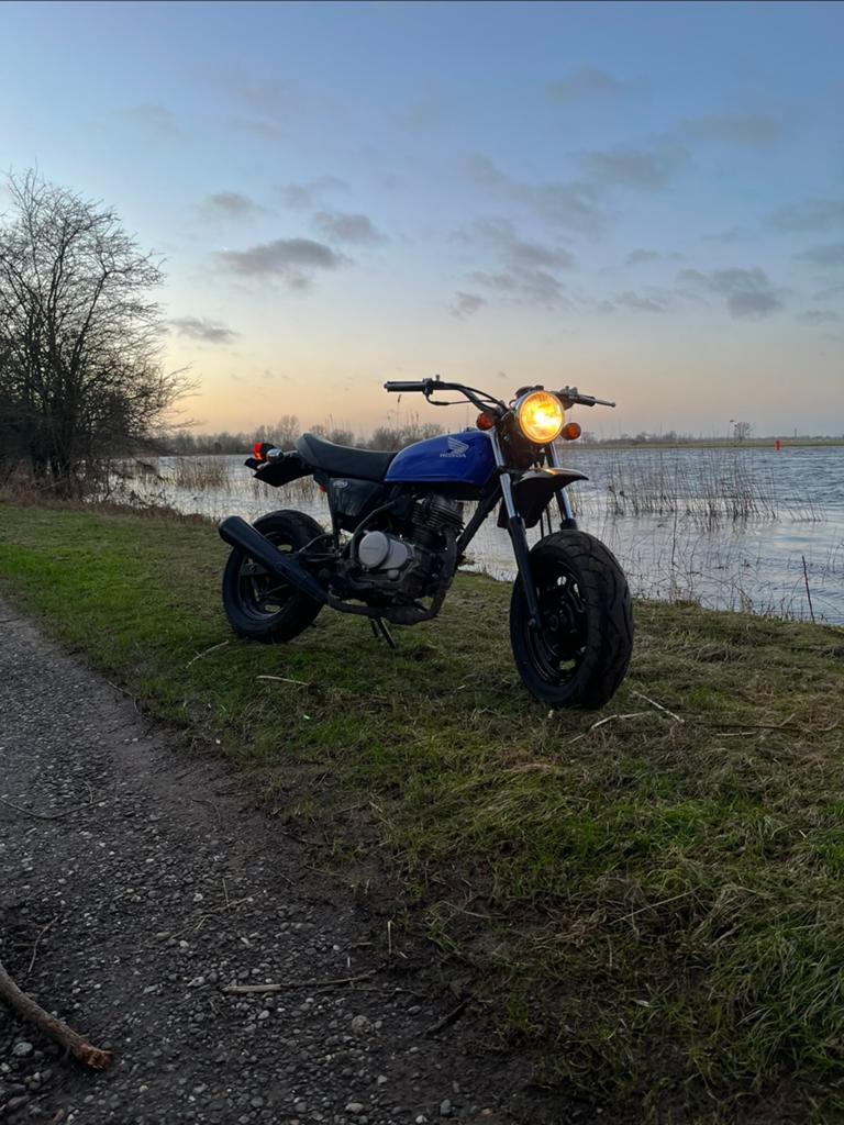 Honda Ape 50 injectie 2009 orgineel honda, Fietsen en Brommers, Ophalen, Gebruikt, Overige modellen, Maximaal 45 km/u