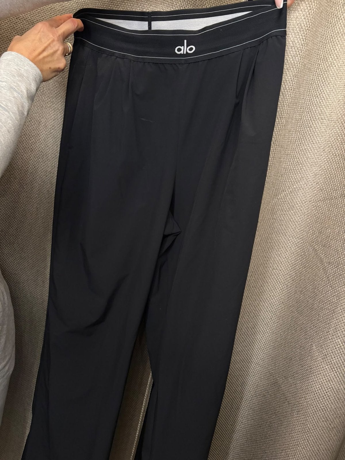 Alo Yoga zwarte broek maat M, Maat 38/40 (M), Zwart, Ophalen of Verzenden, Zo goed als nieuw