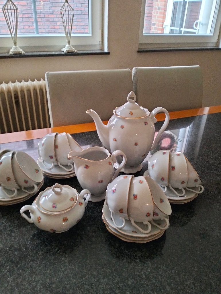 Porseleinen 12-delig koffieservies uit Tsjechoslowakije, Ophalen, Vintage, Zo goed als nieuw, Wit