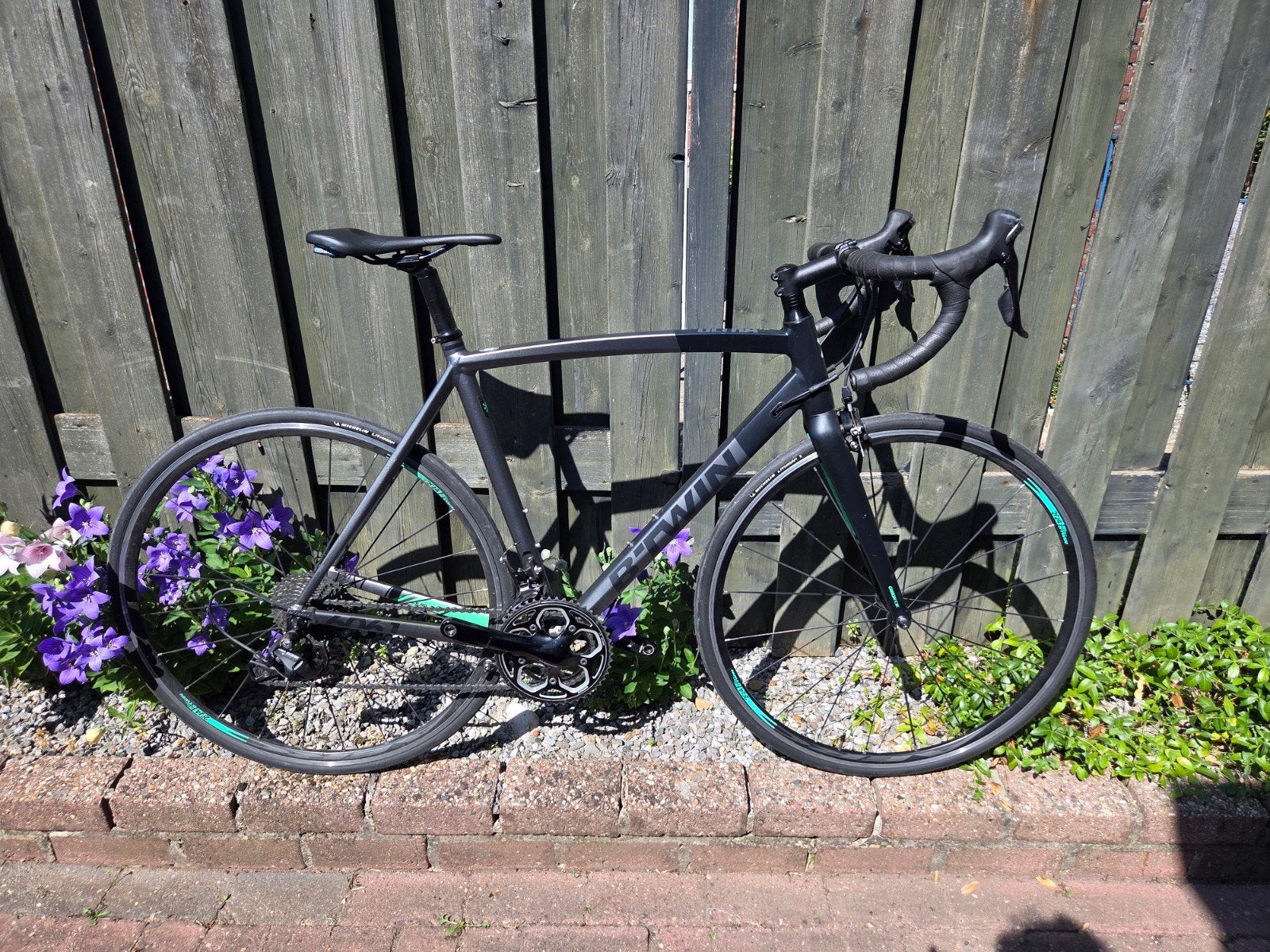 B'Twin Ultra 700 AF Racefiets – Shimano 105 211 maat M, Overige merken, 28 inch, Gebruikt, Velgrem