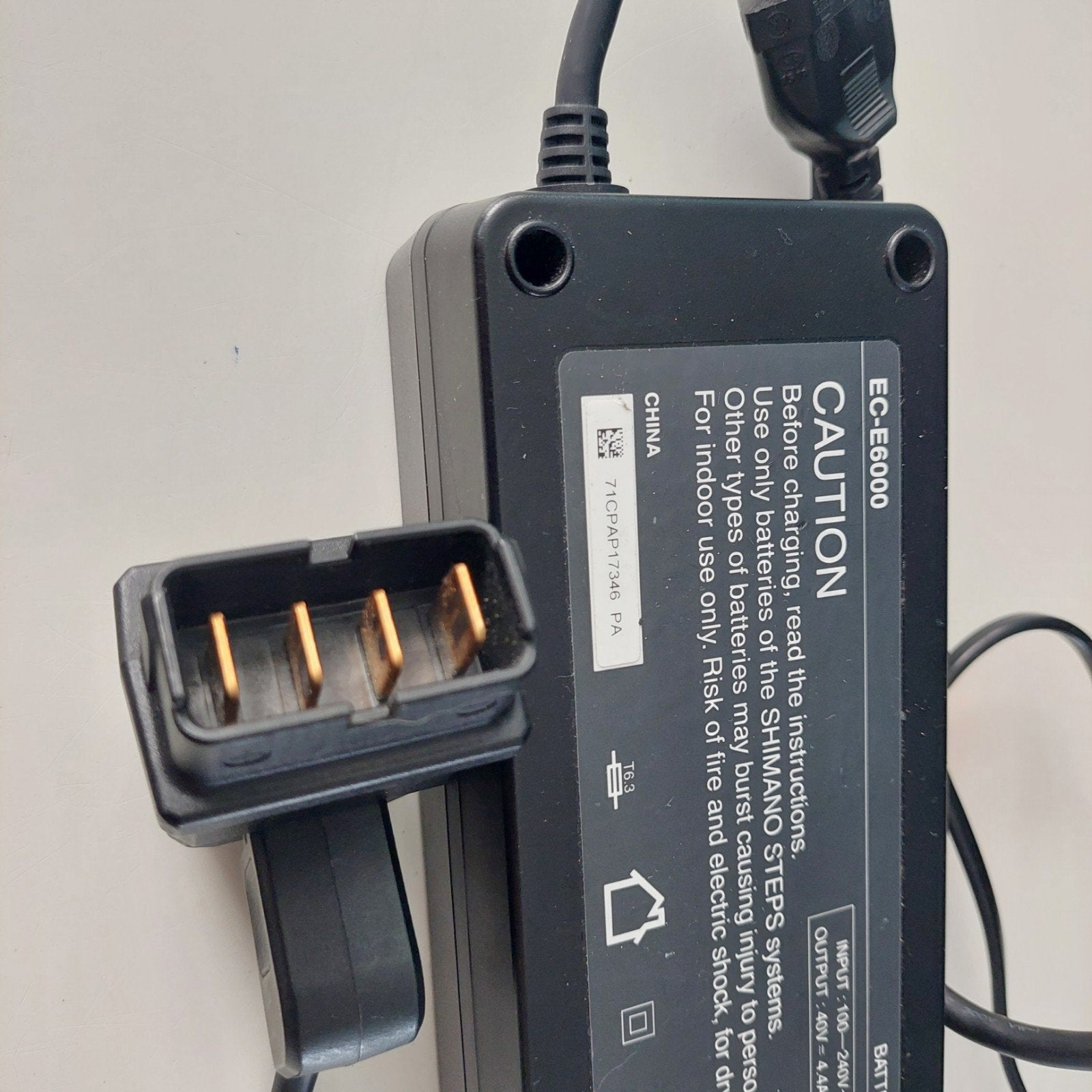 Shimano STEPS EC-E6000 E-bike acculader, Gebruikt