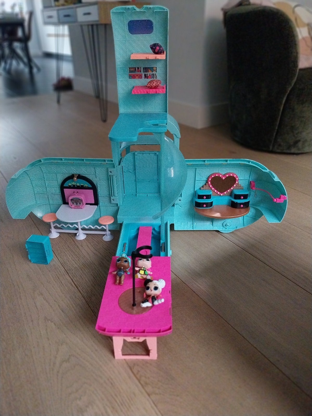 LOL Surprise Poppenhuis en Camper met accessoires samen €50, Ophalen, Gebruikt, Poppenhuis