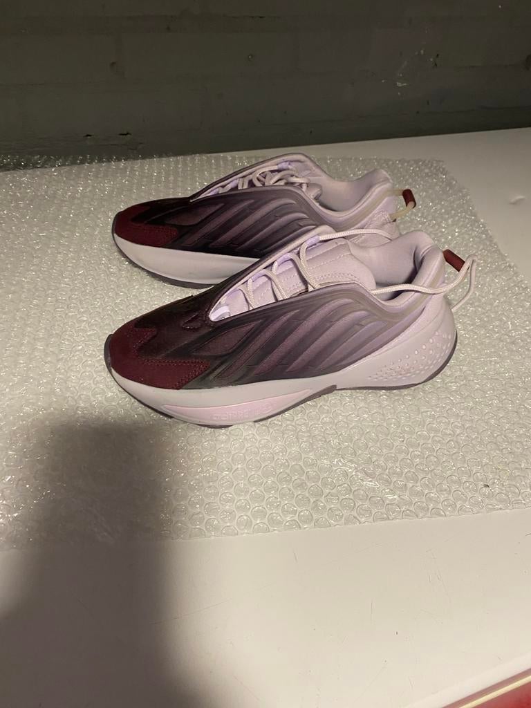 Adidas Ozelia sneakers - Maat 38, Ophalen of Verzenden, Nieuw, Overige kleuren, Sneakers of Gympen