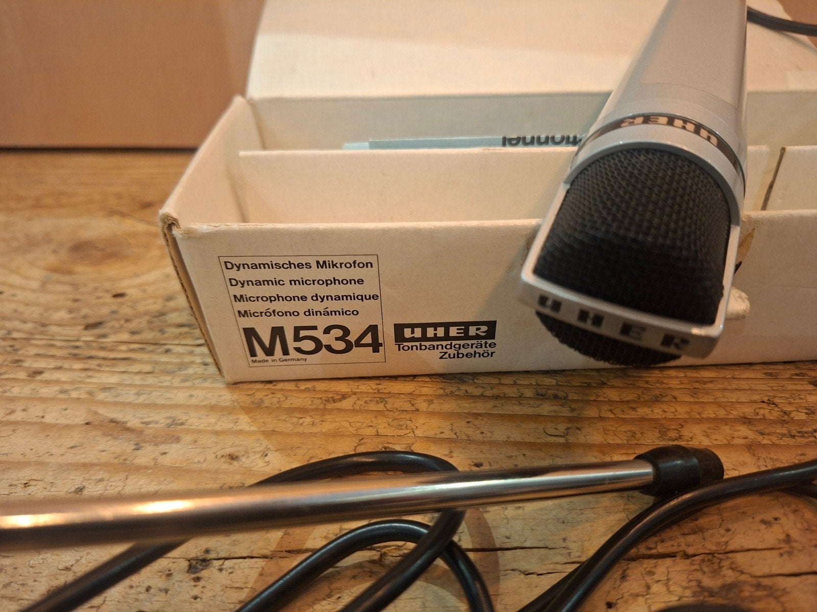 Uher M534 Dynamische Microfoon - Nieuw in doos, getest, Muziek en Instrumenten, Microfoons, Ophalen of Verzenden, Nieuw, Overige typen