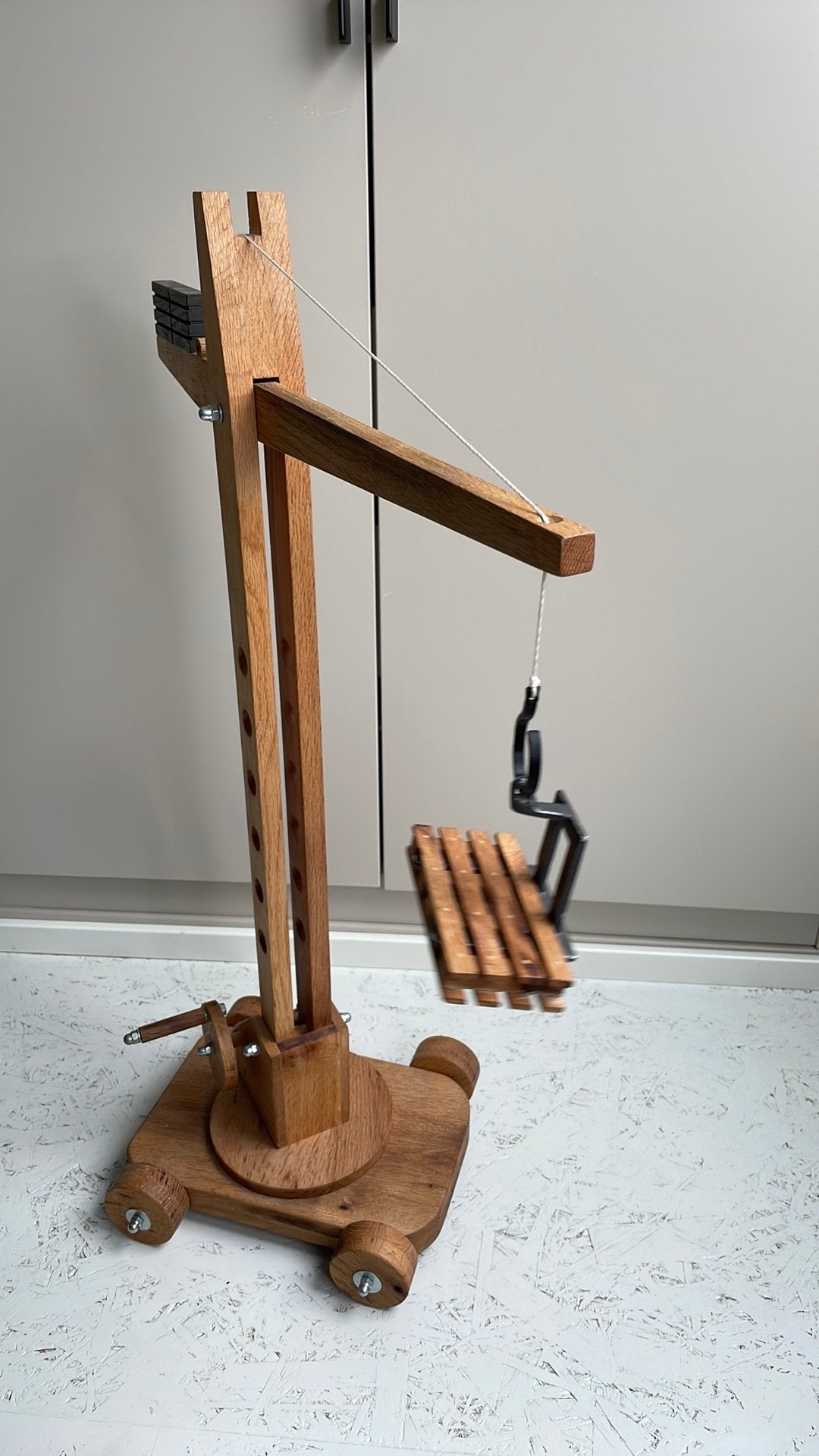Houten speelgoed kraan, Ophalen of Verzenden, Zo goed als nieuw