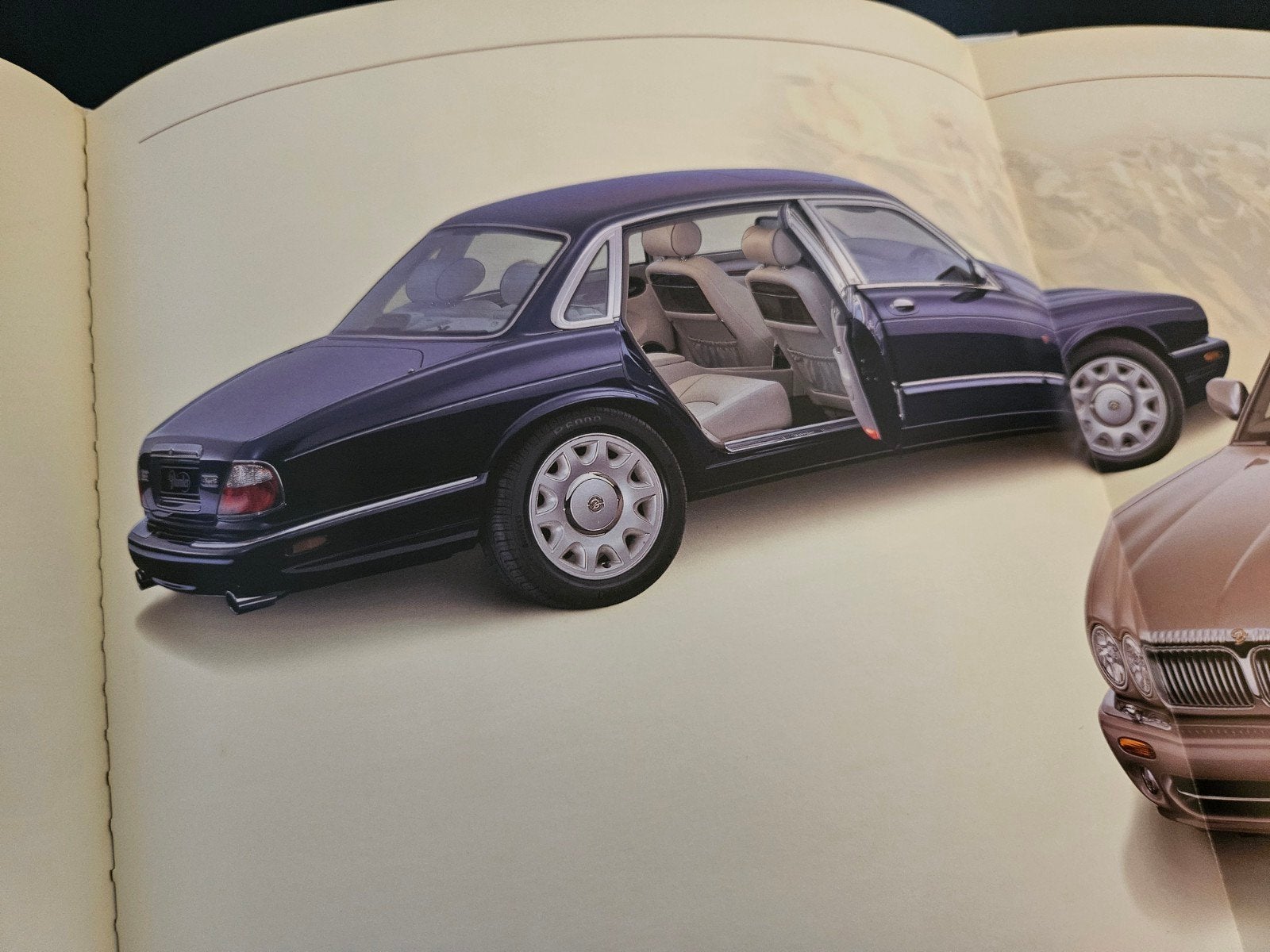 Brochure Daimler 2000, Boeken, Auto's | Folders en Tijdschriften, Ophalen of Verzenden, Zo goed als nieuw, Overige merken