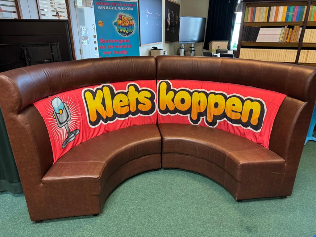 Halfronde horeca eetkamerbank / doek kan eraf, Ophalen of Verzenden, Minder dan 75 cm, Vierpersoons of meer, Stof