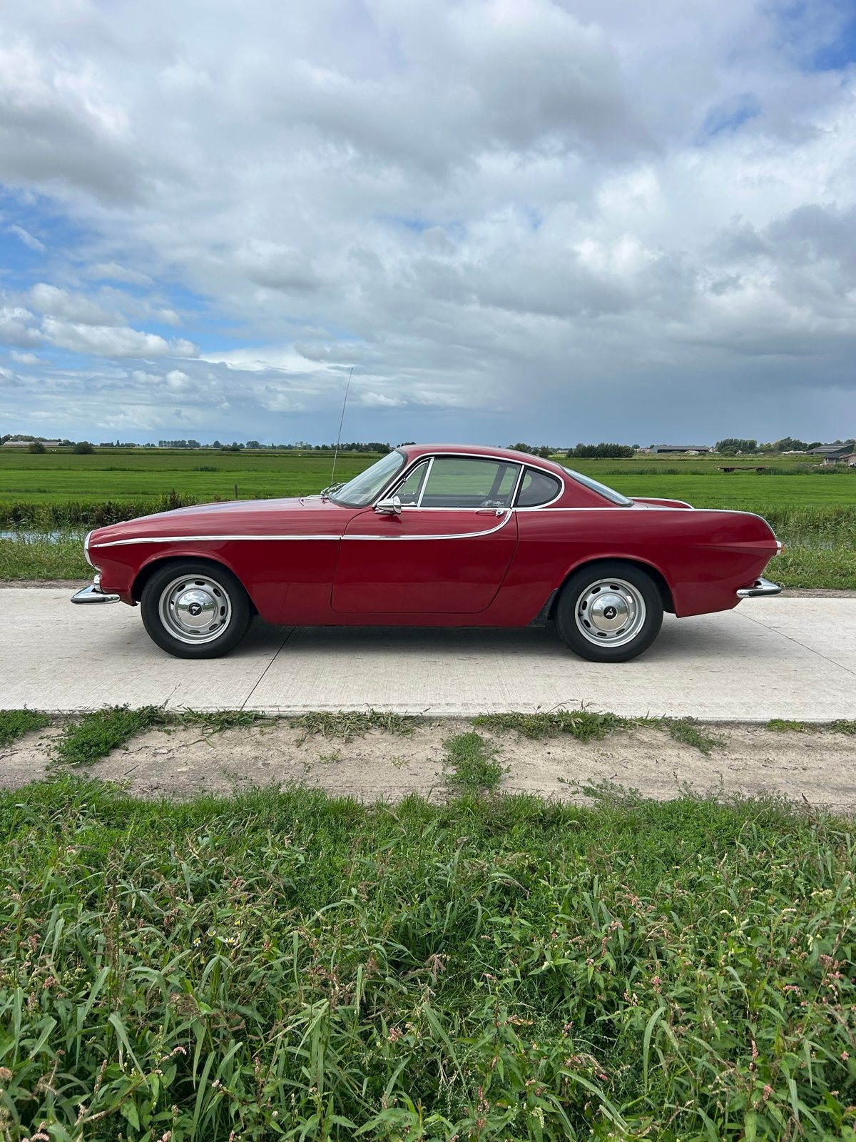 Volvo  P1800 1966 Rood, Auto's, Volvo, Achterwielaandrijving, 4 cilinders, 1081 kg, 4 stoelen