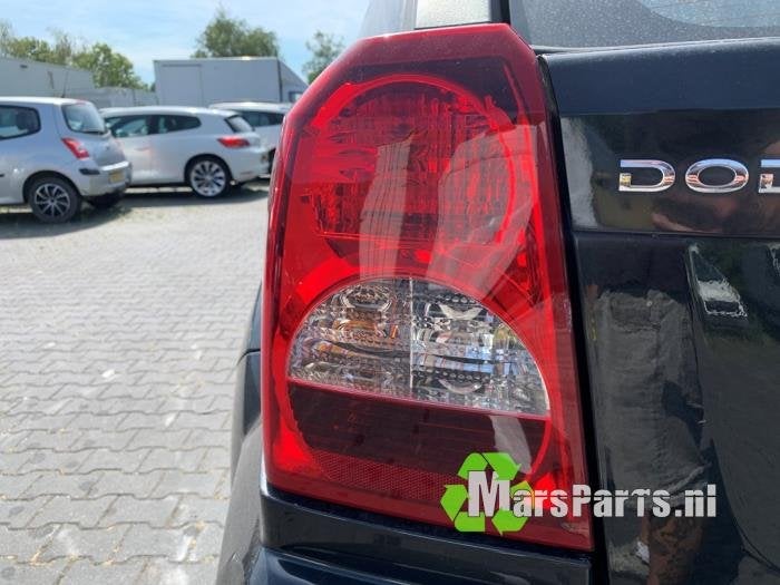Achterlicht links van een Dodge Caliber, Gebruikt, -, -, Ophalen of Verzenden