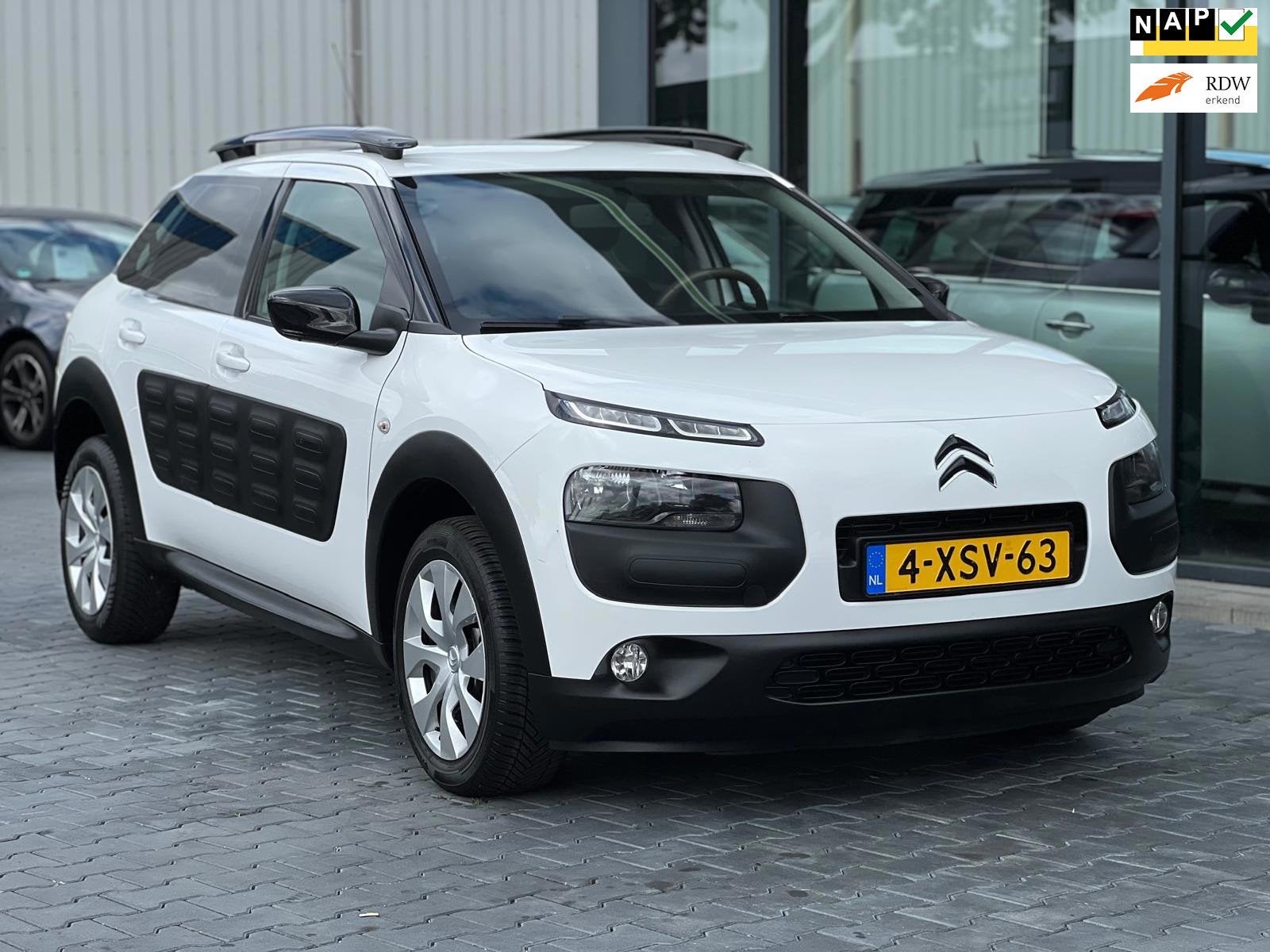 Citroen C4 Cactus 1.2 E-VTi FEEL 5DRS AUTOMAAT APK, Stof, 82 pk, Origineel Nederlands, 3 cilinders