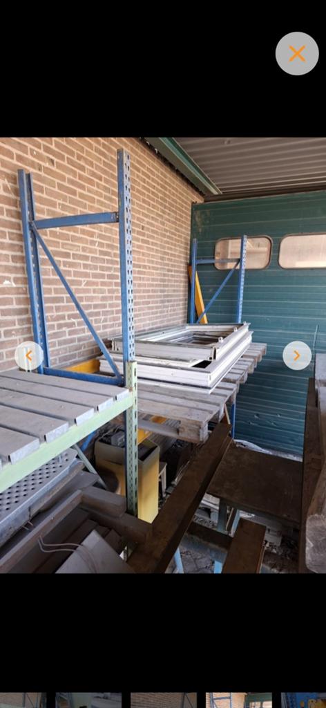 Blauwe palletstelling, Ophalen
