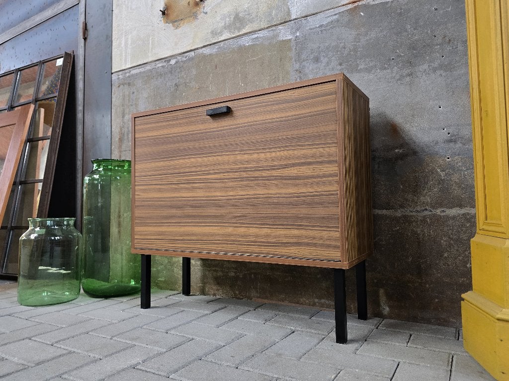 Vintage Jaren 70 Dressoir | Mid Century Schoenen Kast, Gebruikt, Grenenhout, Met klep(pen), 25 tot 50 cm