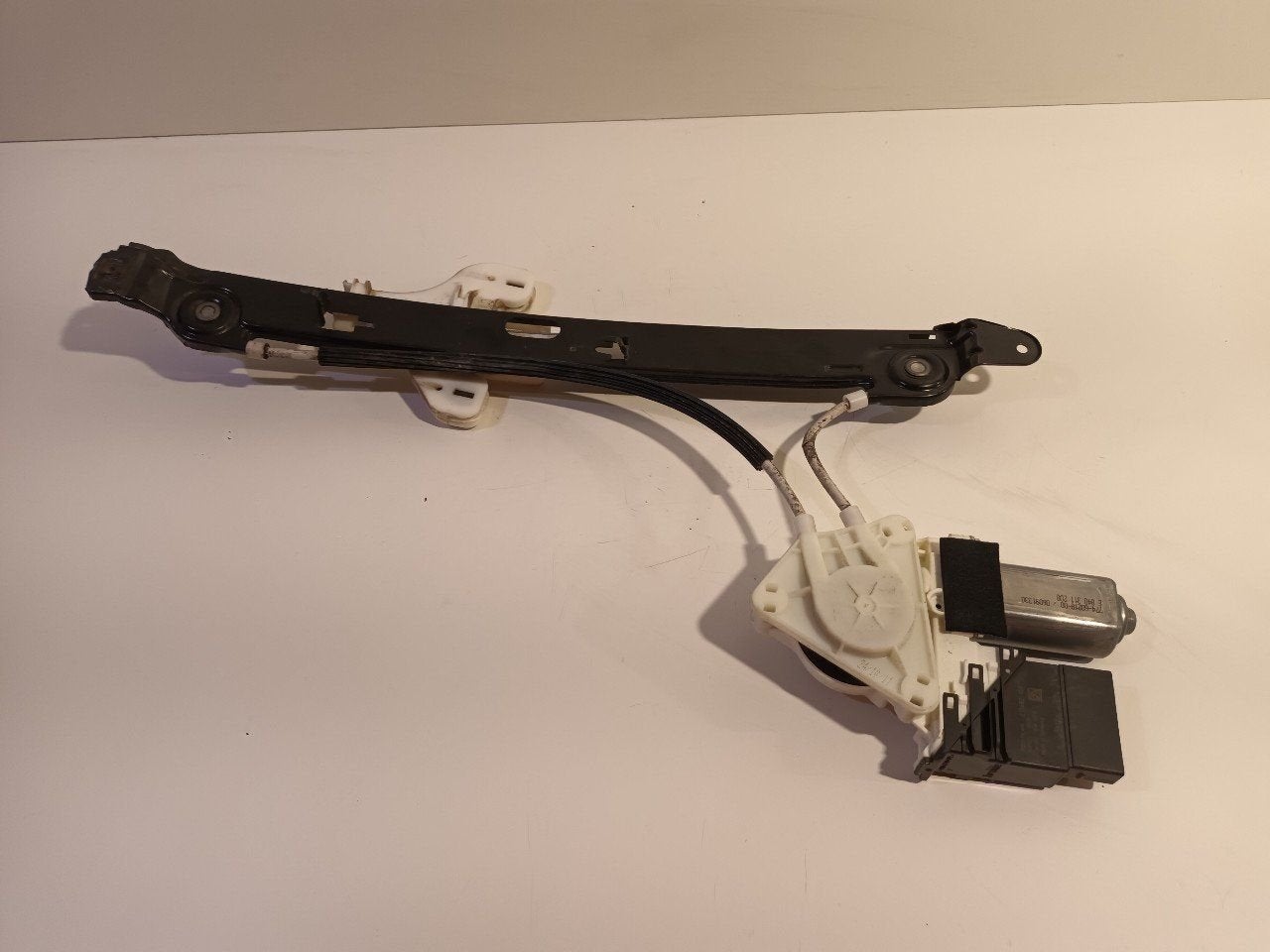 Raammechaniek elektrisch links achter Seat Altea, Onderdelen@venauto.nl, Van der Ven Autorecycling B.V., Gebruikt, Ettenseweg 76, 4706 PB Roosendaal, The Netherlands