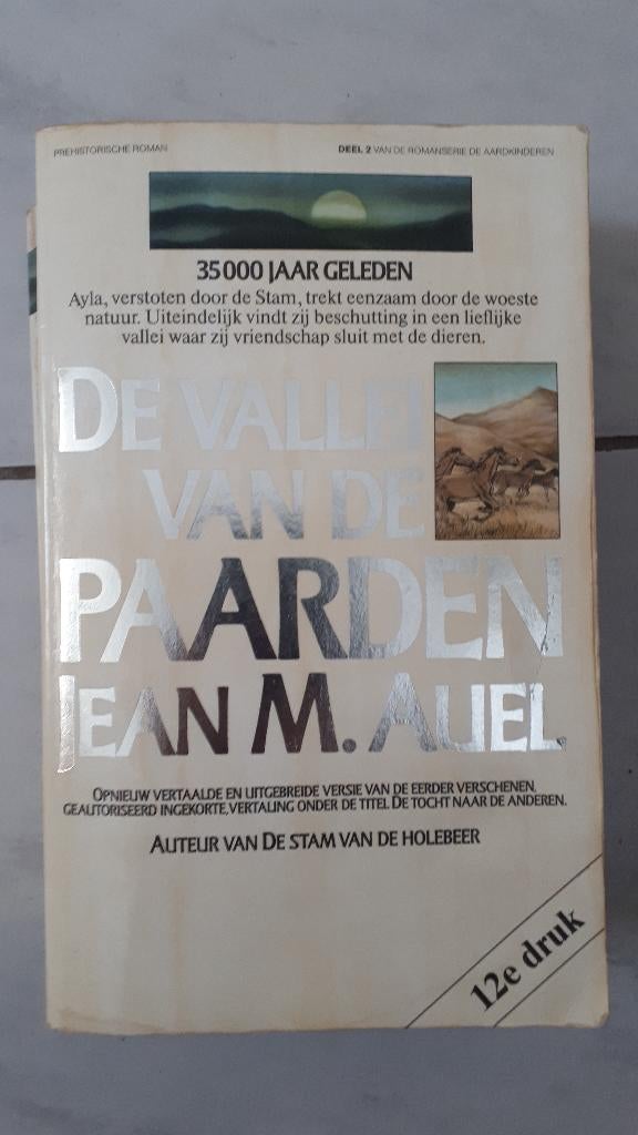 JEAN M. AUEL De Aardskinderen reeks, Boeken, Fantasy, Zo goed als nieuw, Ophalen of Verzenden