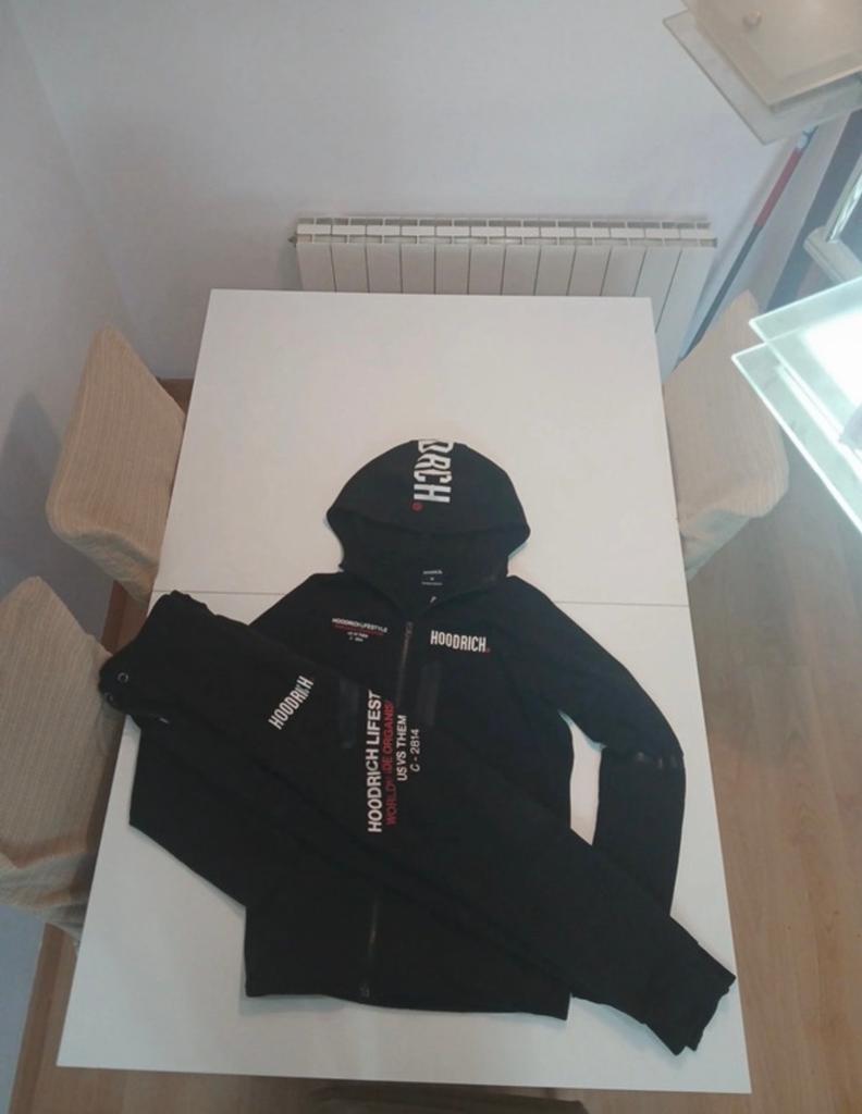 Hoodrich trainingspak, Maat M, gebruikt maar als nieuw., Ophalen of Verzenden, Zo goed als nieuw, Maat 48/50 (M)