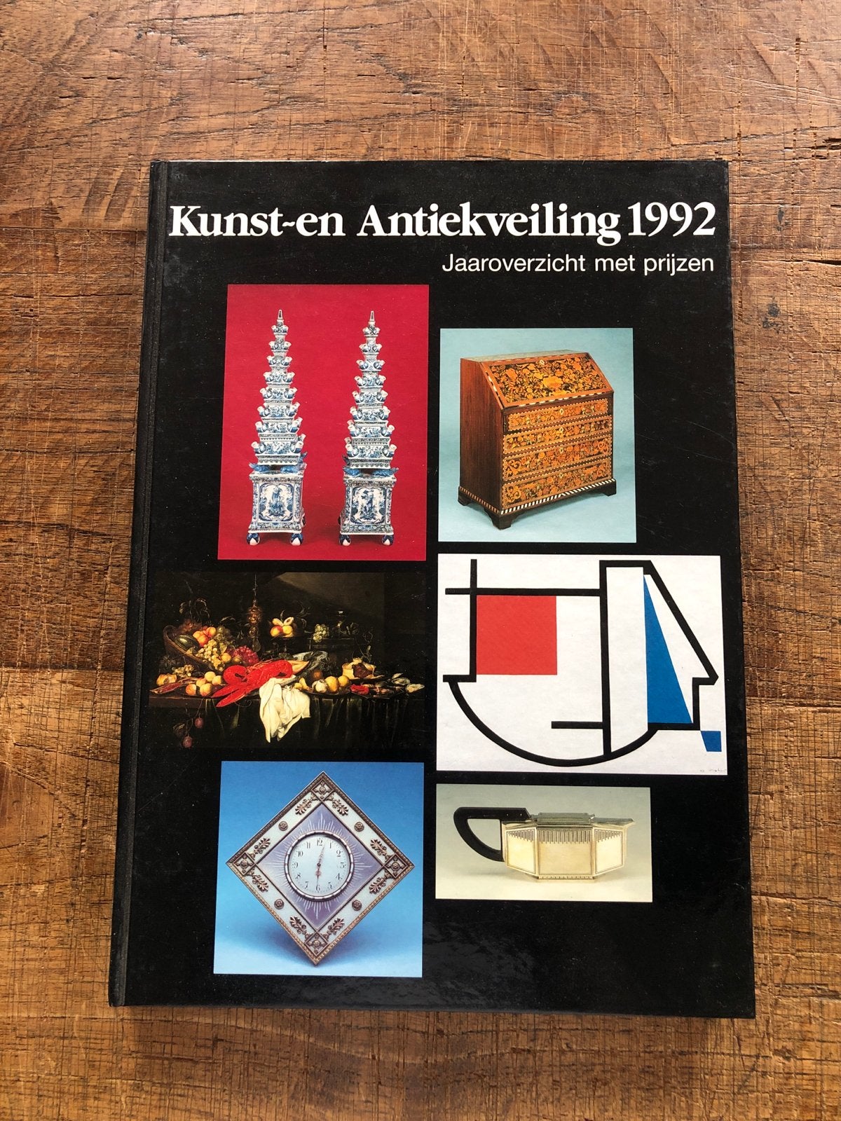 Kunst- en Antiekveiling 1992 Jaaroverzicht met prijzen, Ophalen of Verzenden, Gelezen, Overige onderwerpen