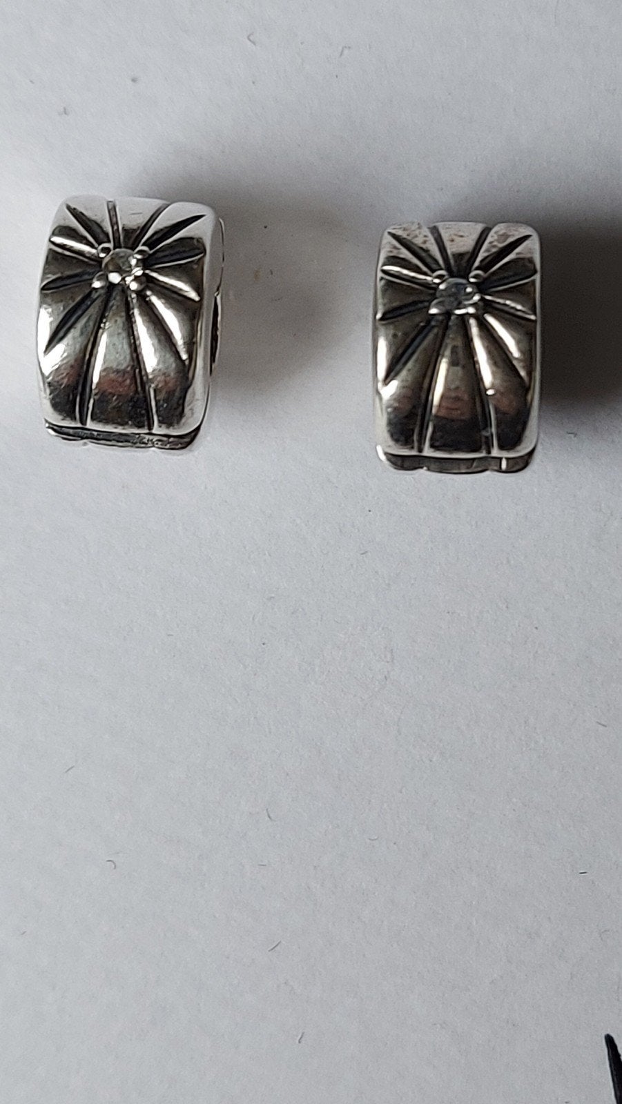 2 originele Pandora bedel clips /  stoppers heldere zirkonia, Ophalen of Verzenden, Zo goed als nieuw, Zilver, Pandora