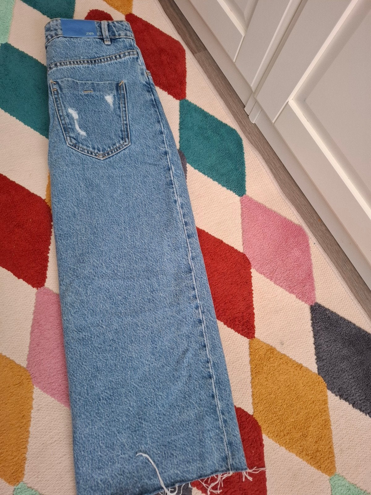 Zara Denim Midi Rok met Split & Destroyed Details – Maat XS, Blauw, Zara, Ophalen of Verzenden, Zo goed als nieuw
