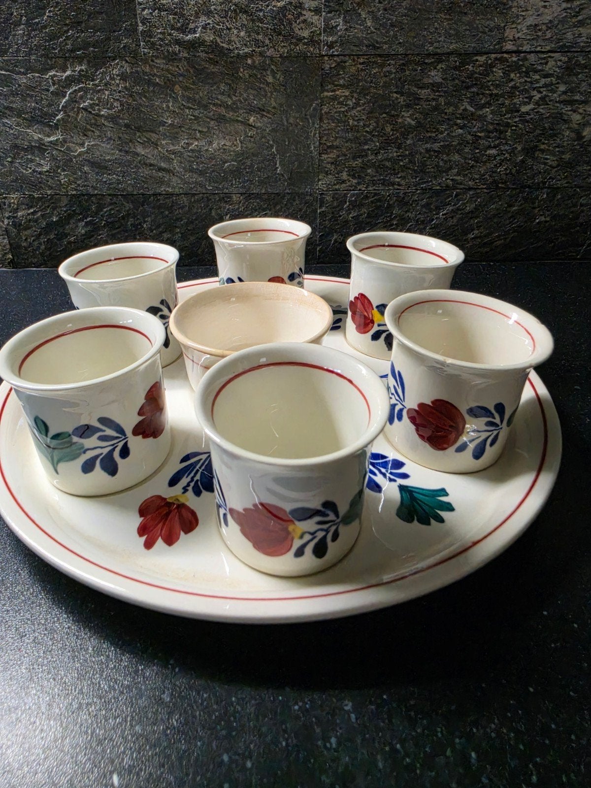 Vintage Boch Frères Keramis eierdopjes set op schaal, Ophalen of Verzenden