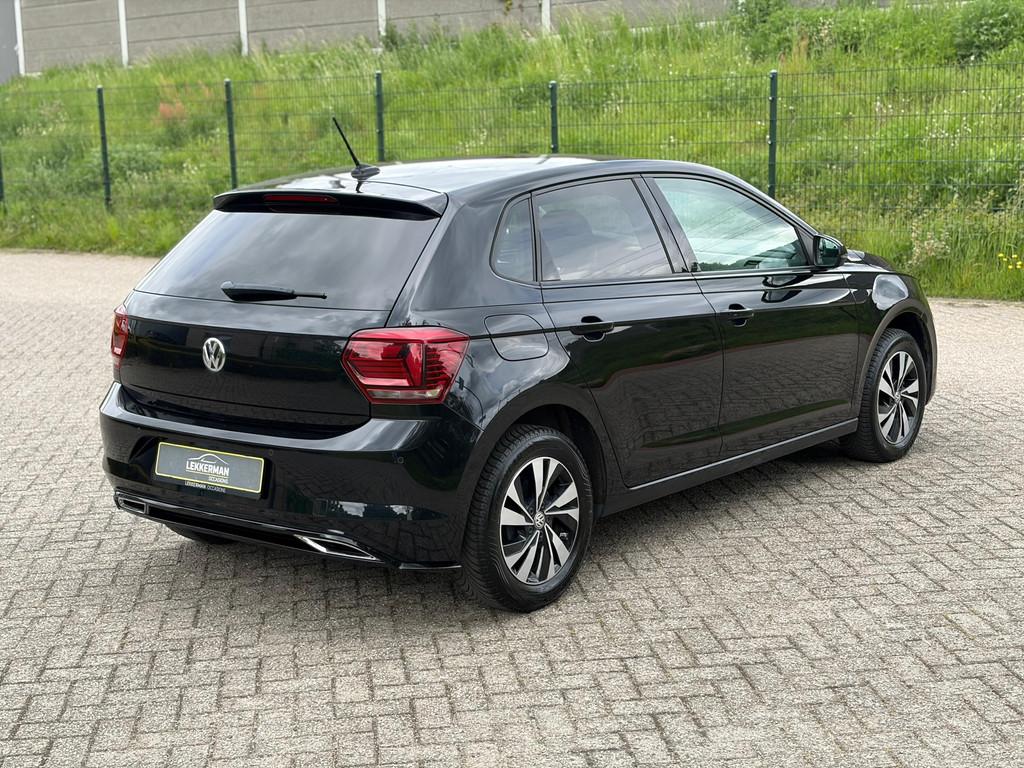 Volkswagen Polo 1.0 TSI Highline DIGITAL DASH I CARPLAY I PD, Gebruikt, 95 pk, 1096 kg, Zwart
