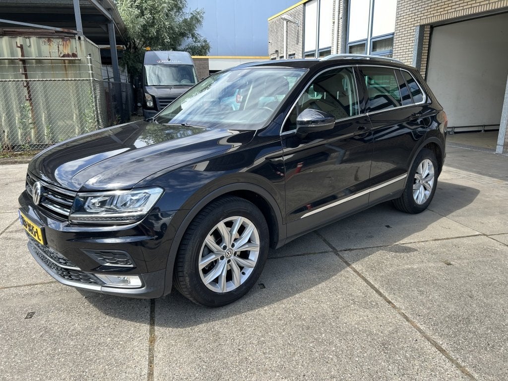 Volkswagen Tiguan 2.0 TDI Highline Automaat (bj 2017), Auto's, Volkswagen, Bedrijf, Te koop, Tiguan, ABS, Airbags, Airconditioning