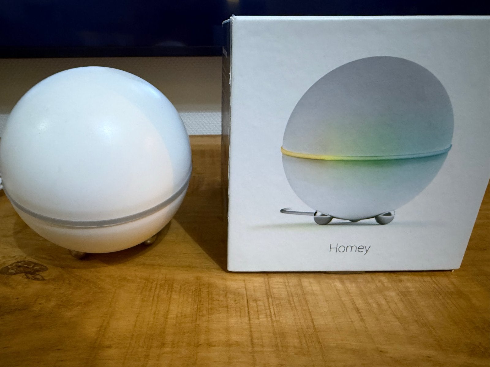 Homey Smart Pro - early 2019, Ophalen of Verzenden, Zo goed als nieuw