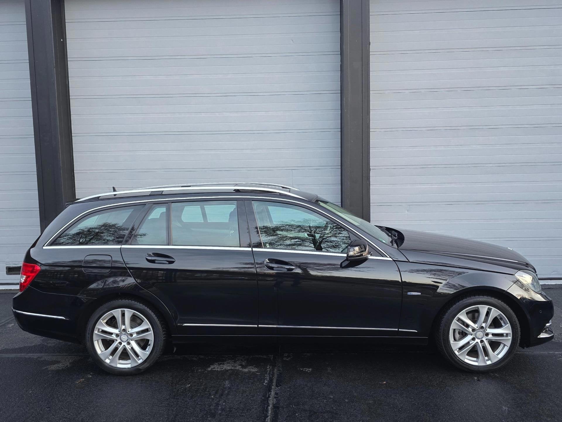 Mercedes-Benz C250 Avantgarde, Automaat, Gebruikt, Zwart, 4 cilinders