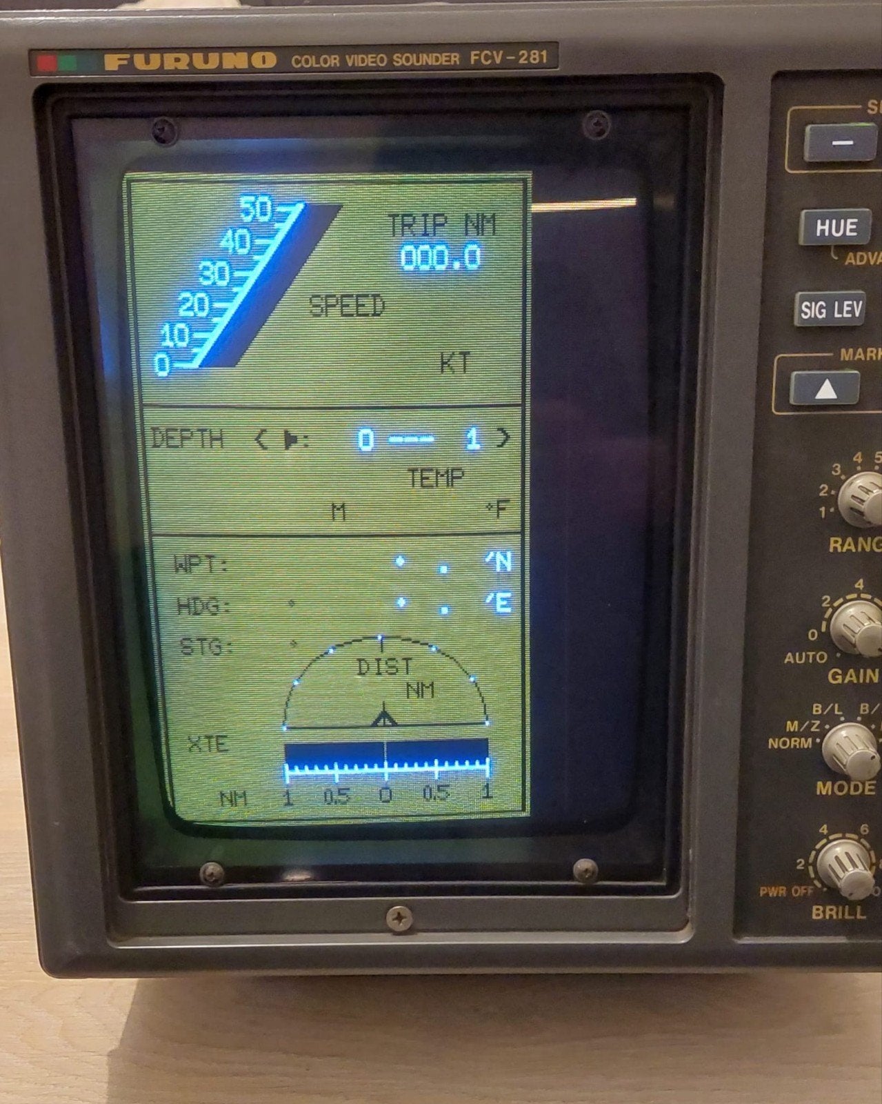 FURUNO FCV-281 Kleurenvideo Sonar Visvinder FCV-281, Watersport en Boten, Navigatiemiddelen en Scheepselektronica, Ophalen of Verzenden