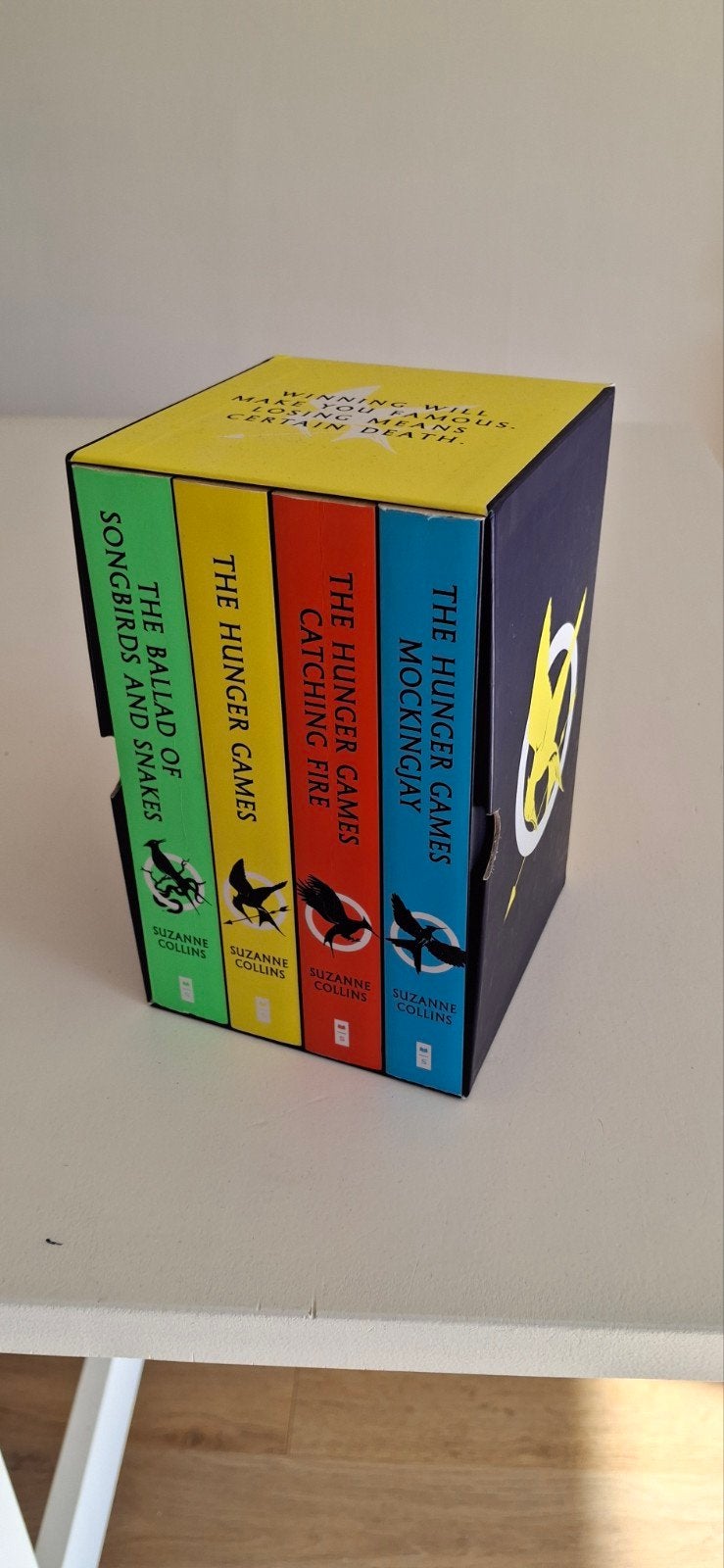 The Hunger Games boxset (4 boeken), Boeken, Ophalen of Verzenden, Zo goed als nieuw, Suzanne Collins