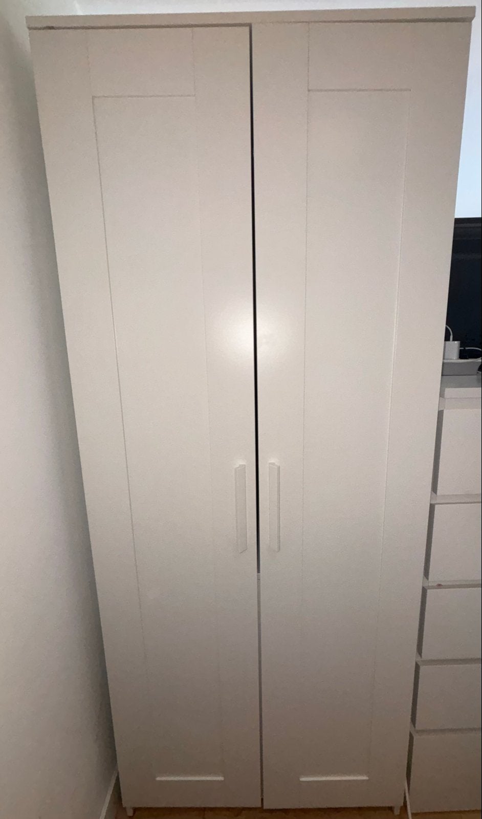 IKEA BRIMNES Kledingkast - Zo goed als nieuw, Huis en Inrichting, Kasten | Kledingkasten, Zo goed als nieuw, 150 tot 200 cm, 50 tot 100 cm