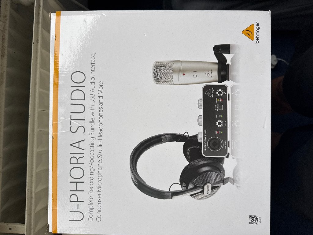 Studio U-phoria, Ophalen of Verzenden, Zo goed als nieuw