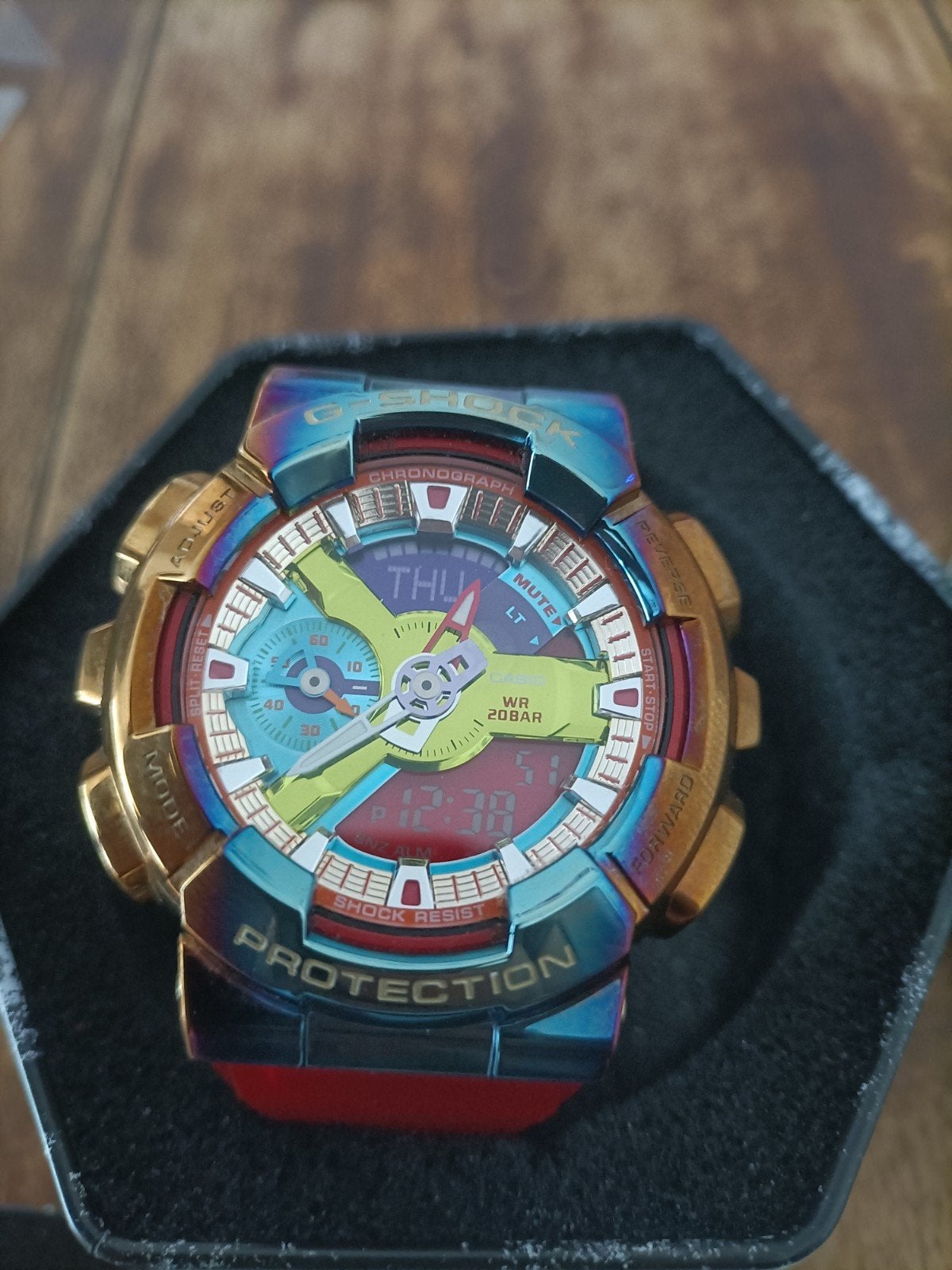 Casio g shock limited edition rainbow, Ophalen of Verzenden, Nieuw, Zwart, IOS