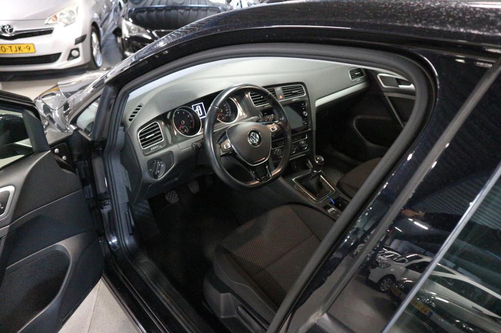 Volkswagen Golf Variant 1.0 TSI Comfortline Business 12 MAAN, Voorwielaandrijving, 1195 kg, Gebruikt, Euro 6