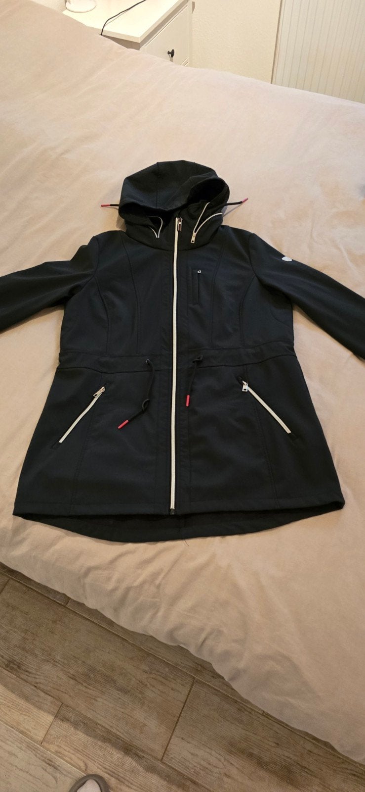 Zwarte Active Softshell Jas Maat 42/44 (L), Active, Zwart, Maat 42/44 (L), Ophalen of Verzenden