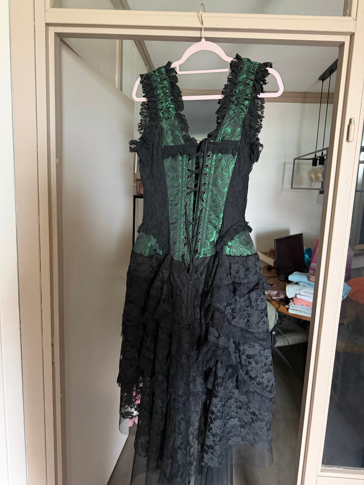 Gothic/Burlesque Jurk Zwart/Groen Kant, Maat 38/40 (M), Verzenden, Zwart, Zo goed als nieuw