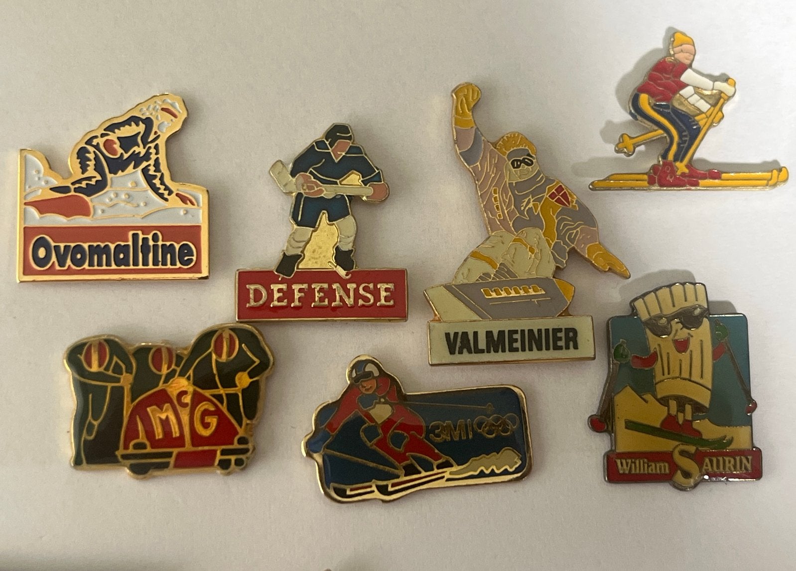 Diverse Vintage Pins - Ovomaltine, Valmeinier, Ski, etc., Gebruikt, Ophalen of Verzenden, Speldje of Pin, Nvt