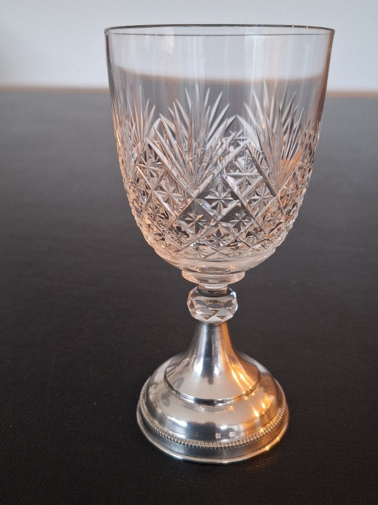 Sierlijk vintage glaasje geslepen kristal zilveren voet<1953, Antiek en Kunst, Ophalen of Verzenden