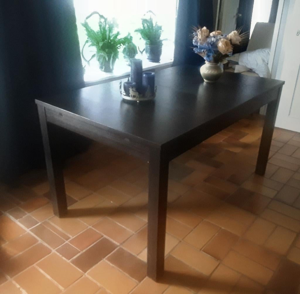 Te koop : donkerbruine eettafel, Huis en Inrichting, Tafels | Eettafels, Ophalen, Overige materialen, 200 cm of meer, 50 tot 100 cm