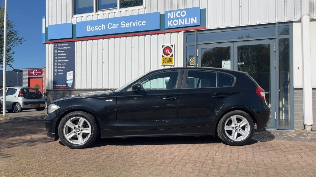 BMW 1-serie 116i (bj 2006), Auto's, BMW, 1596 cc, Achterwielaandrijving, Gebruikt, 4 cilinders