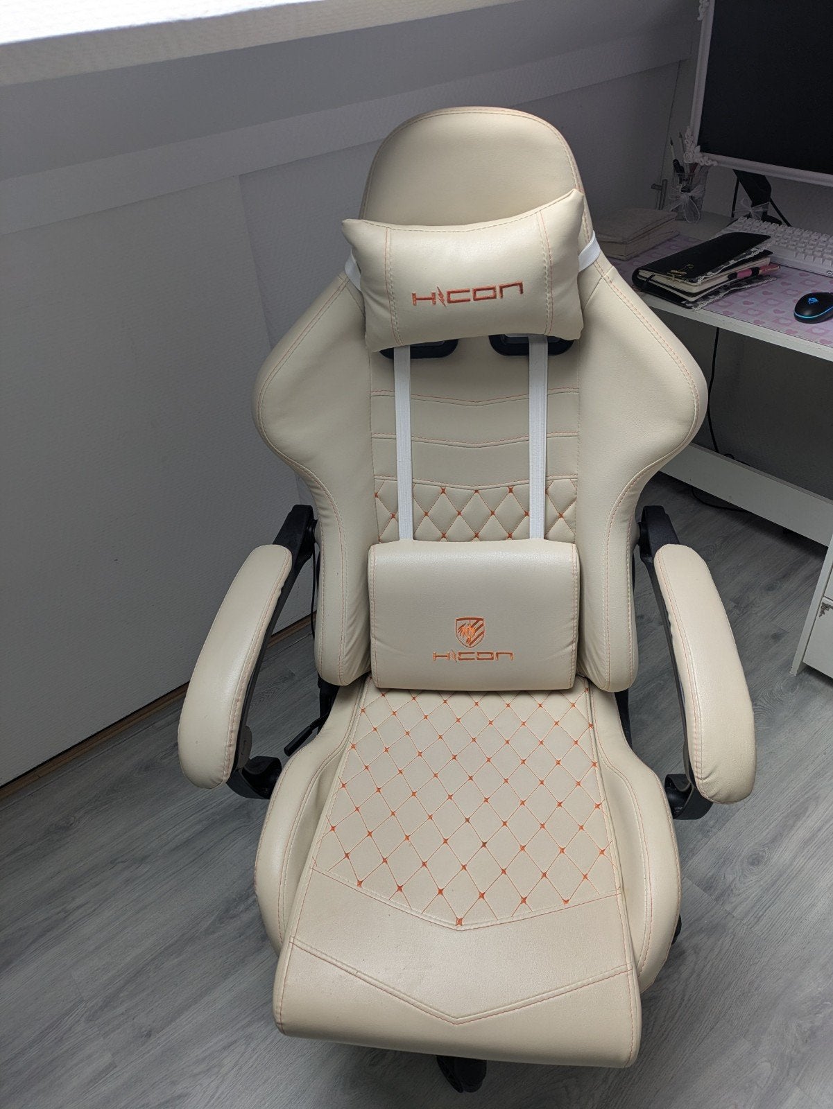 Beige gamingstoel met massagefunctie, Ophalen, Gaming bureaustoel, Beige, Bureaustoel