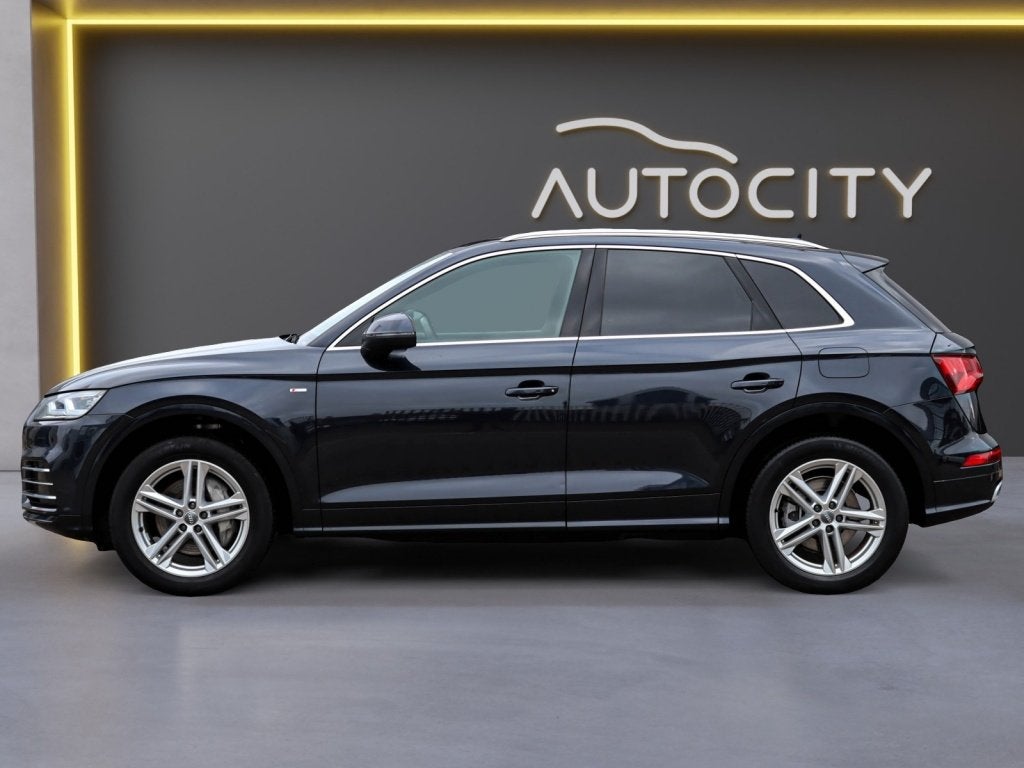 Audi Q5 55 TFSIe Quattro Competition S Line 367 PK Pano l Ca, Auto's, Automaat, 14 kWh, Euro 6, 4 cilinders
