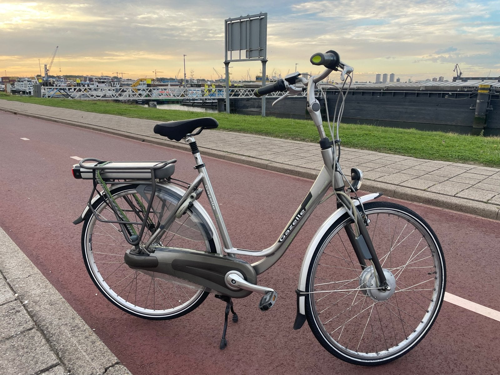 Gazelle elektrische fiets – in goede staat, Fietsen en Brommers, Elektrische fietsen, Ophalen, Zo goed als nieuw, 51 tot 55 cm
