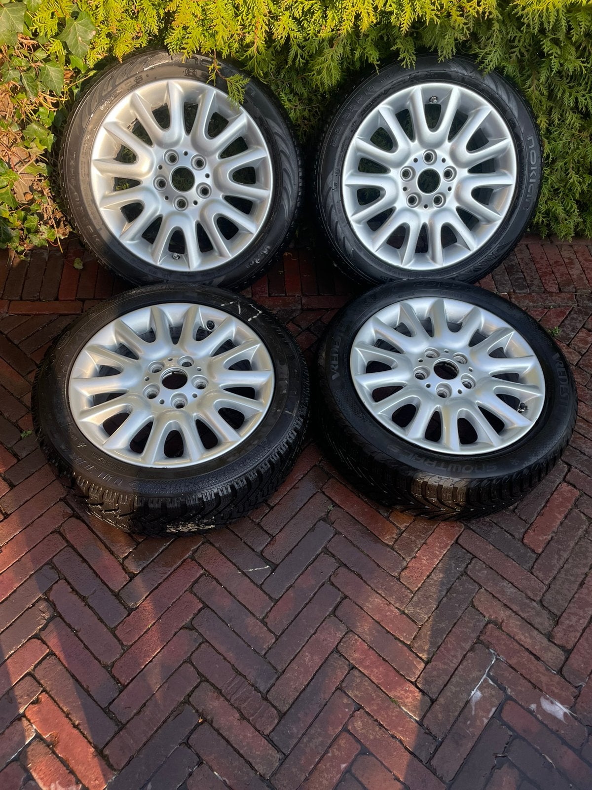 Mini cooper velgen met nette banden., Auto diversen, Wieldoppen, Ophalen, Zo goed als nieuw