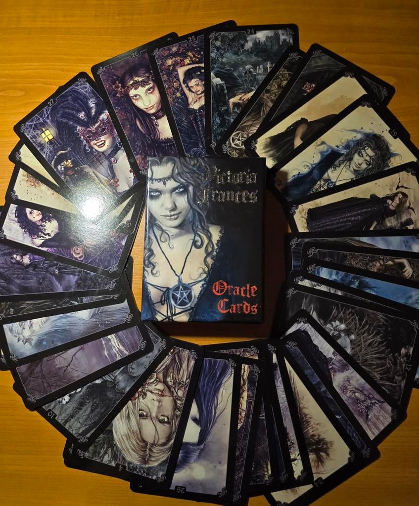 Victoria Frances Oracle Cards, Ophalen of Verzenden
