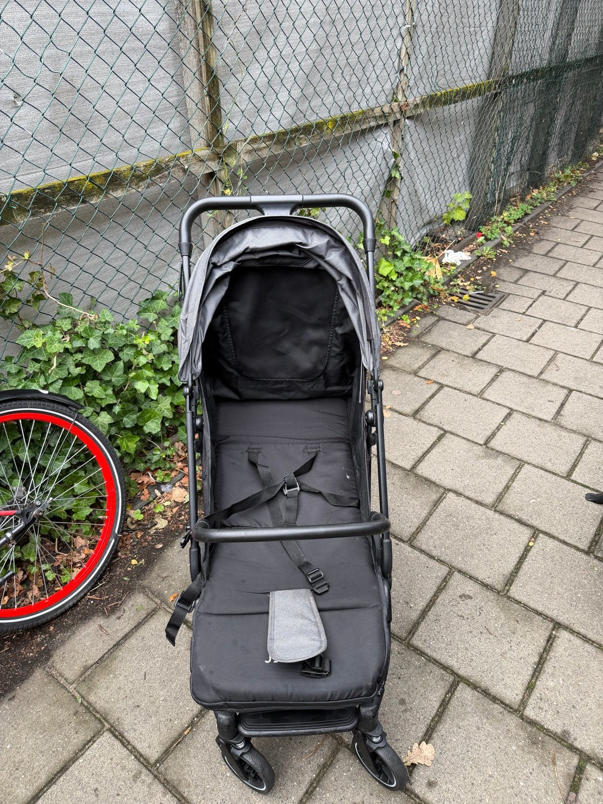 Compacte en lichtgewicht buggy - Ideaal voor onderweg, Ophalen, Gebruikt, Overige merken, Verstelbare rugleuning
