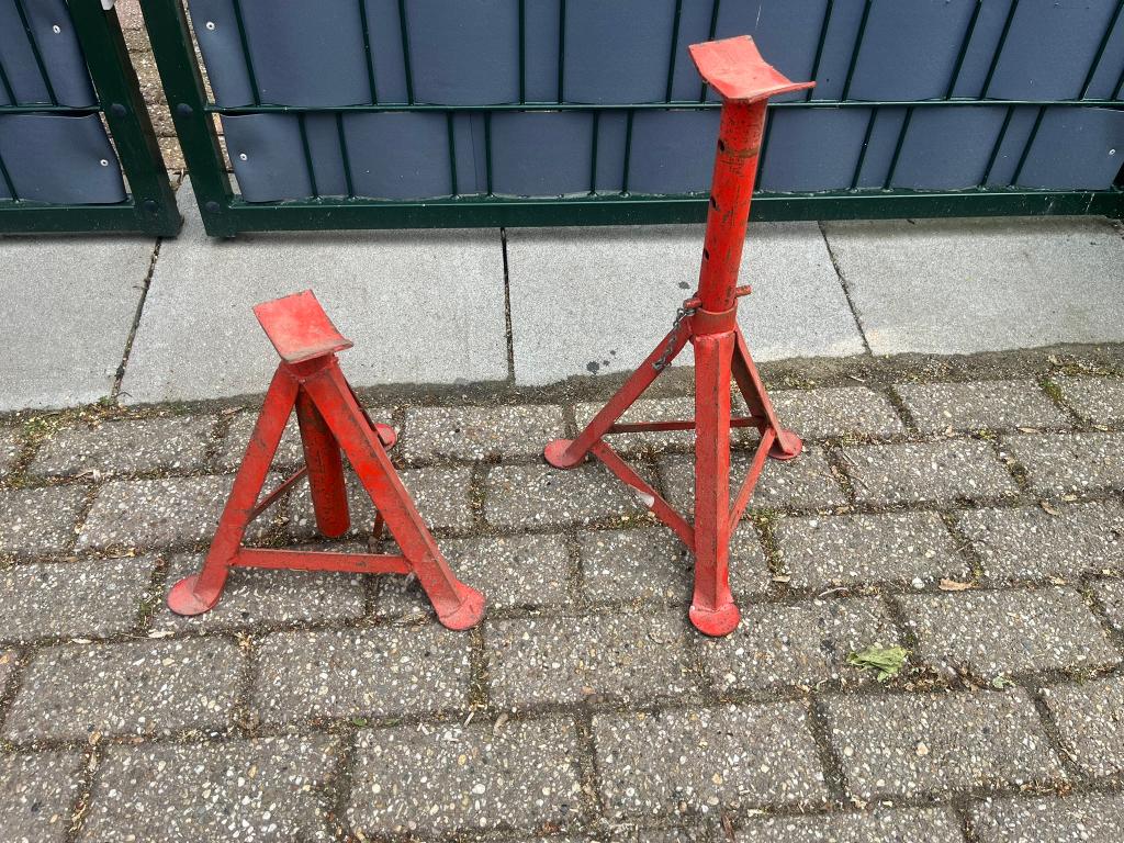 Assteunen, Auto diversen, Krikken, Ophalen of Verzenden, Gebruikt, Manueel, Garagekrik