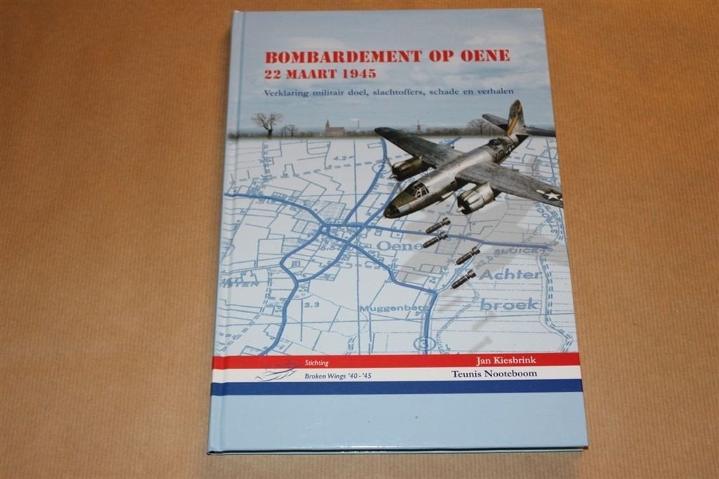 Bombardement op Oene - 22 maart 1945, Boeken, Ophalen of Verzenden, Zo goed als nieuw