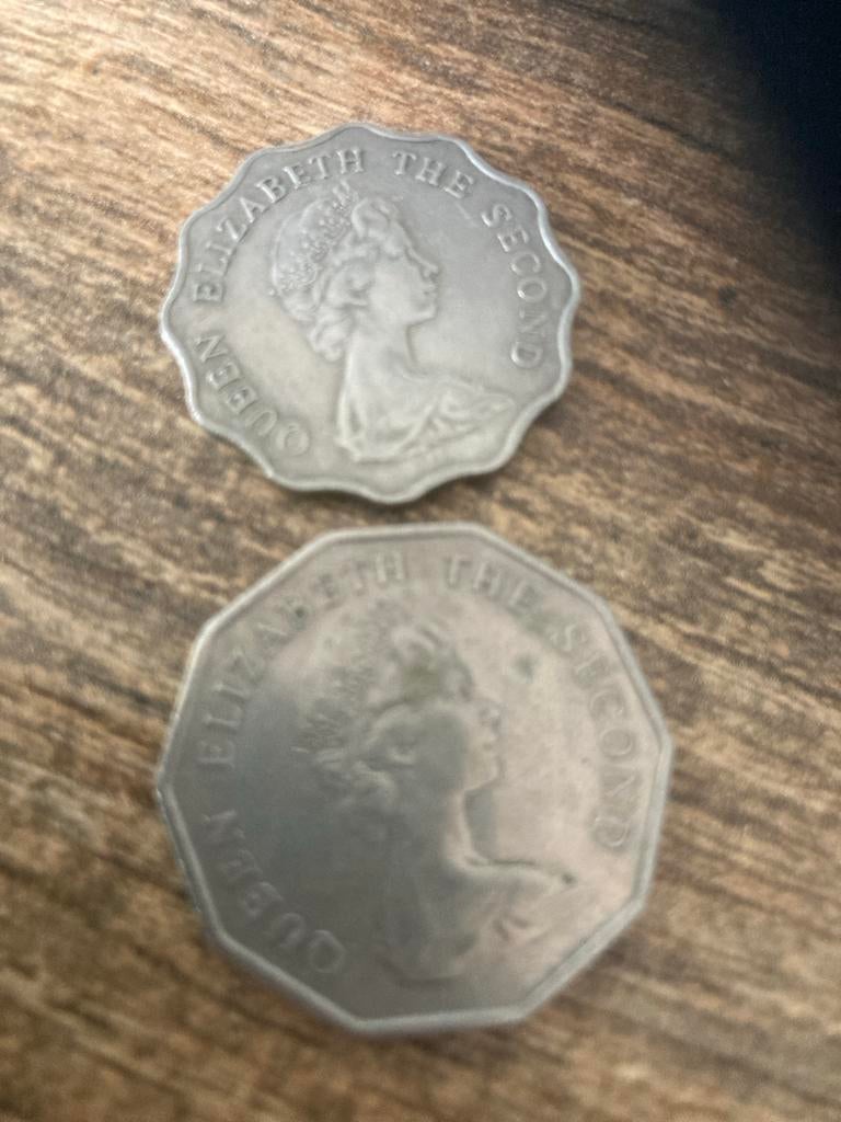 Hong Kong Munten: 2 Dollar (1975) & 5 Dollar (1976), Ophalen of Verzenden, Oost-Azië, Setje